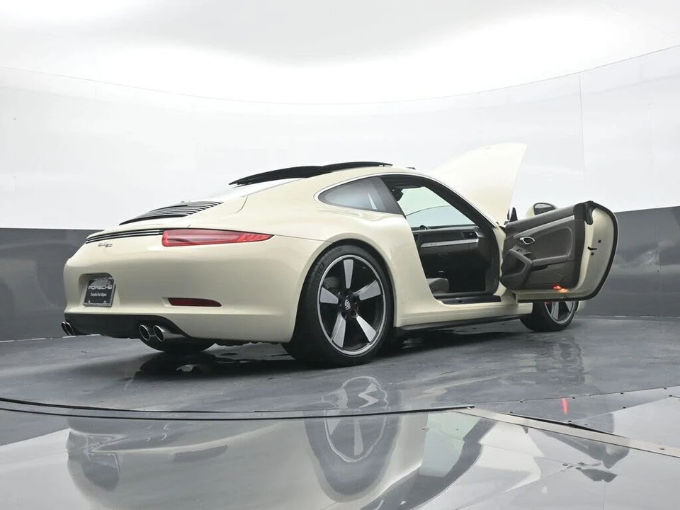 2014 Porsche 991 Carrera - Image 23 of 30