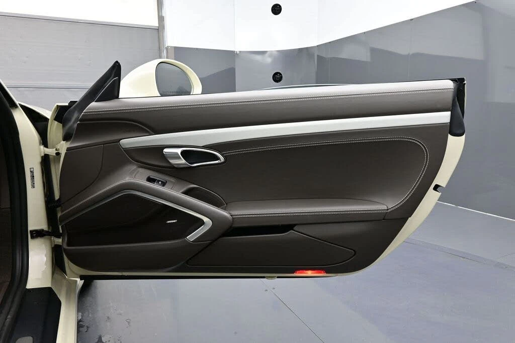 2014 Porsche 991 Carrera - Image 16 of 30