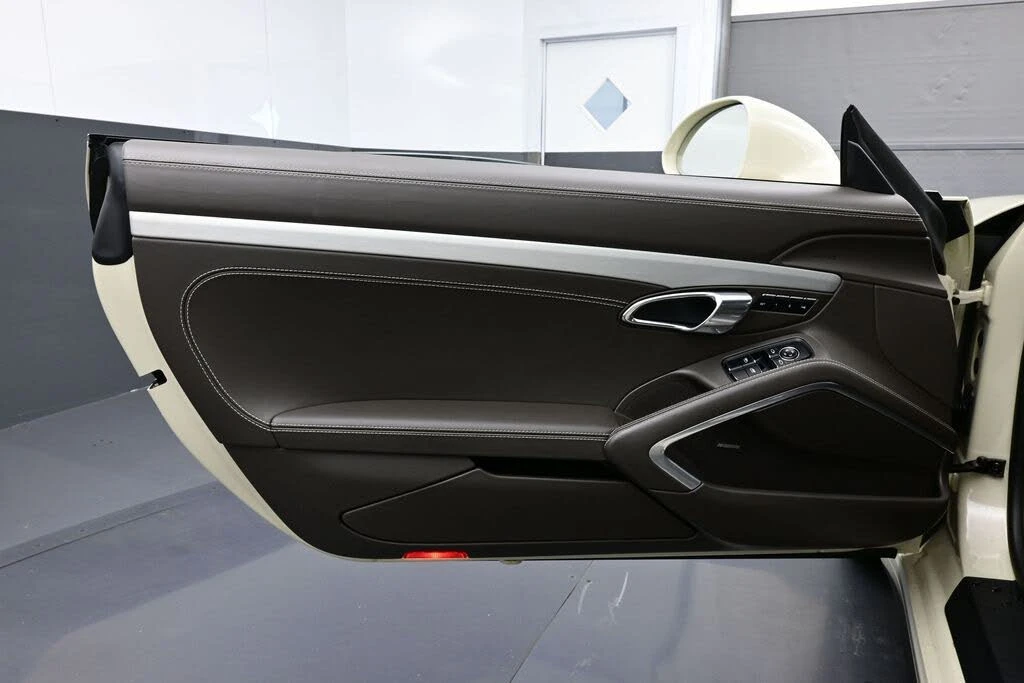 2014 Porsche 991 Carrera - Image 7 of 30
