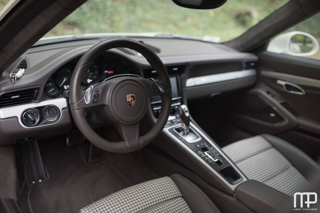 2014 Porsche 991 Carrera S - Image 15 of 31