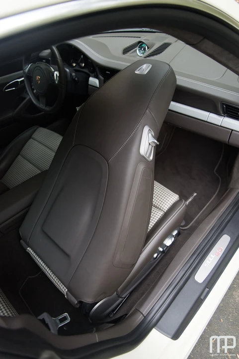 2014 Porsche 991 Carrera S - Image 29 of 31