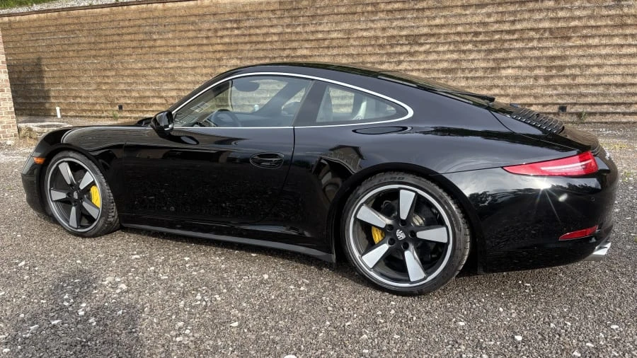 2014 Porsche 911 - Image 15 of 31