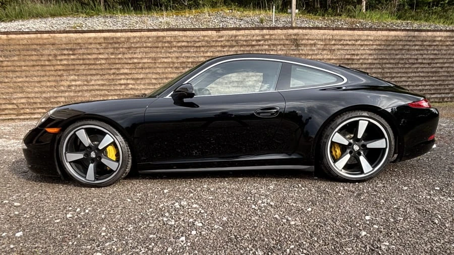 2014 Porsche 911 - Image 2 of 31
