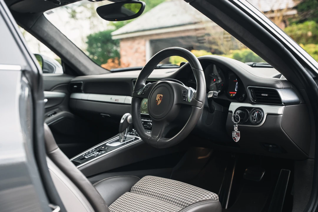 2014 Porsche 991 Carrera 4S - Image 4 of 15
