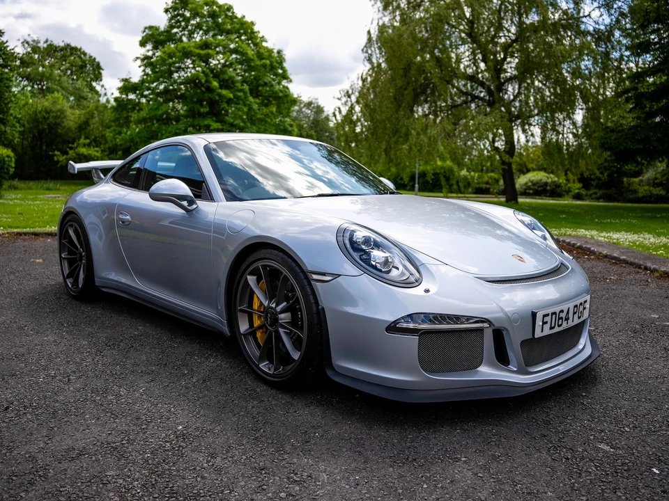 2014 Porsche 991 GT3 - Image 17 of 31