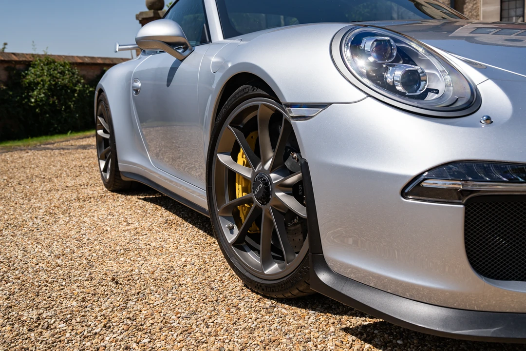 2014 Porsche 991 GT3 - Image 26 of 31