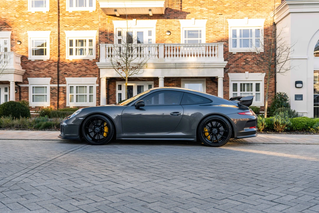 2014 Porsche 991 GT3 - Image 17 of 31