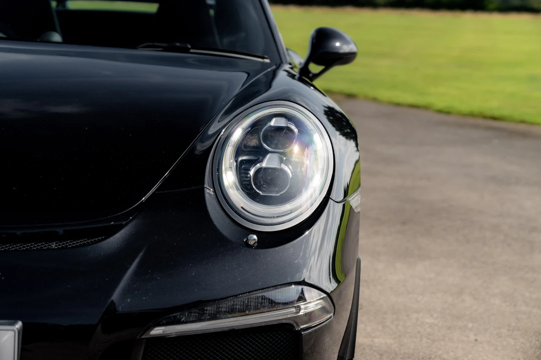 2014 Porsche 991 GT3 - Image 19 of 31