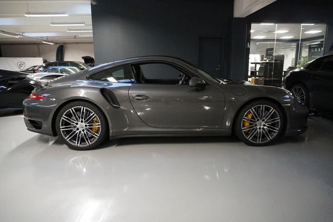 2014 Porsche 991 Turbo S - Image 15 of 31