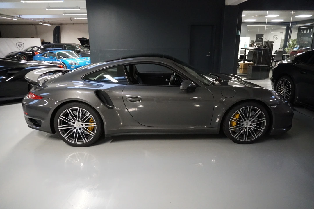2014 Porsche 991 Turbo S - Image 8 of 31