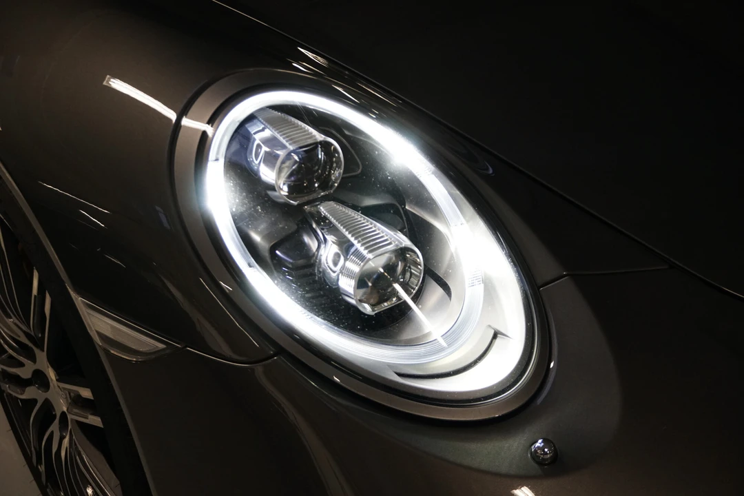 2014 Porsche 991 Turbo S - Image 23 of 31
