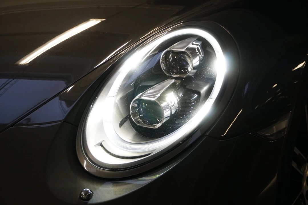 2014 Porsche 991 Turbo S - Image 24 of 31