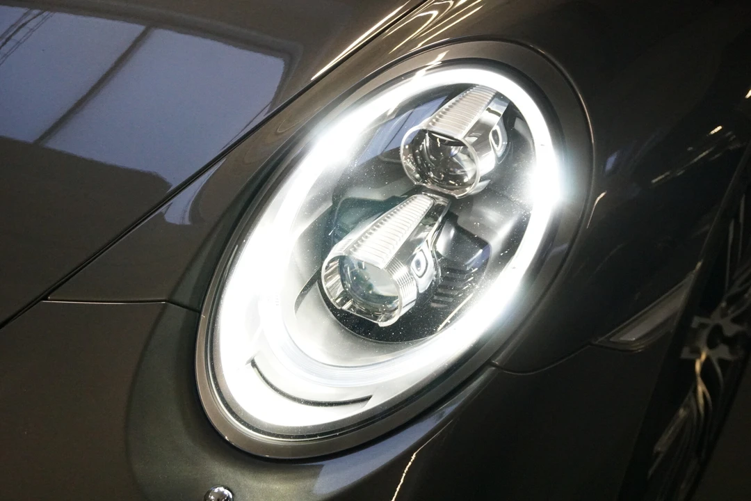 2014 Porsche 991 Turbo S - Image 25 of 31