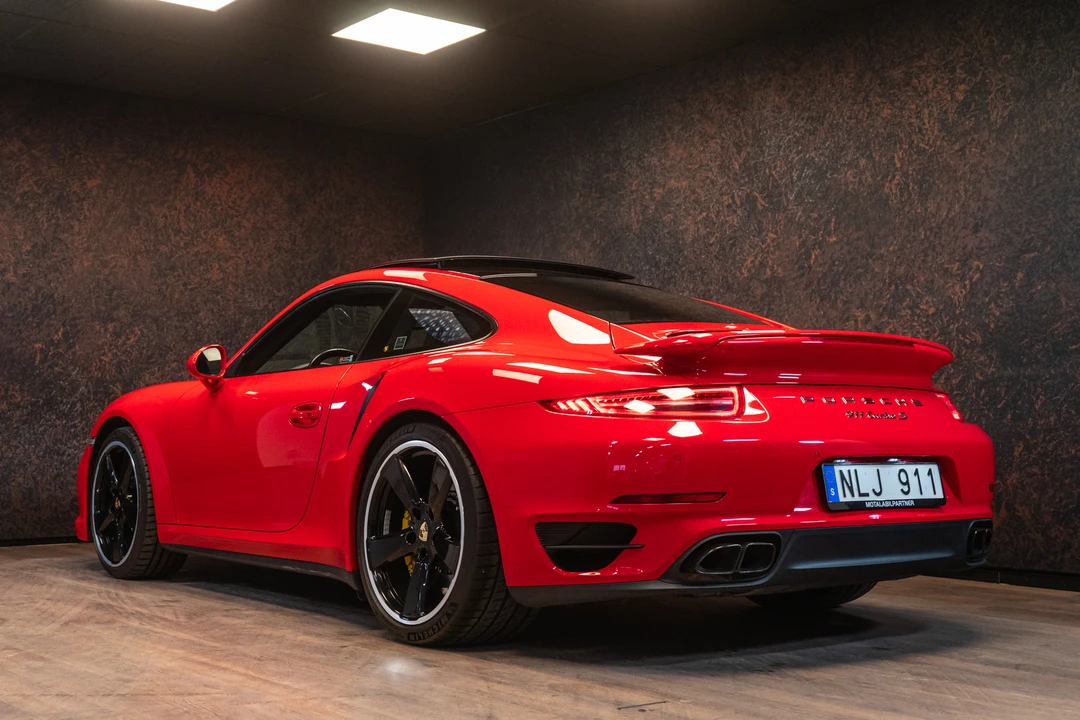 2014 Porsche 991 Turbo S - Image 6 of 31