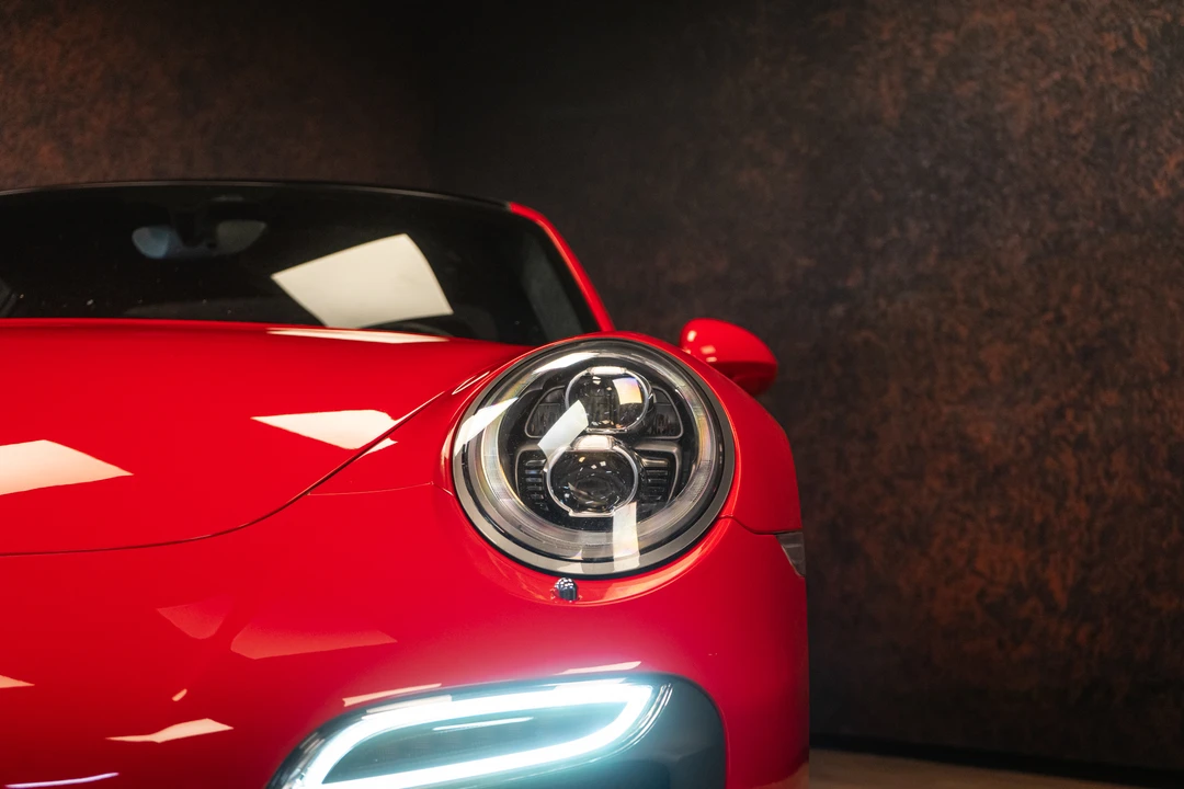 2014 Porsche 991 Turbo S - Image 17 of 31