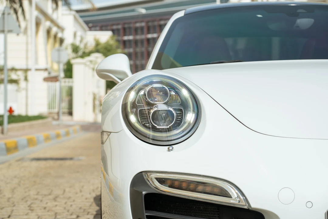 2014 Porsche 991 Turbo S - Image 10 of 31