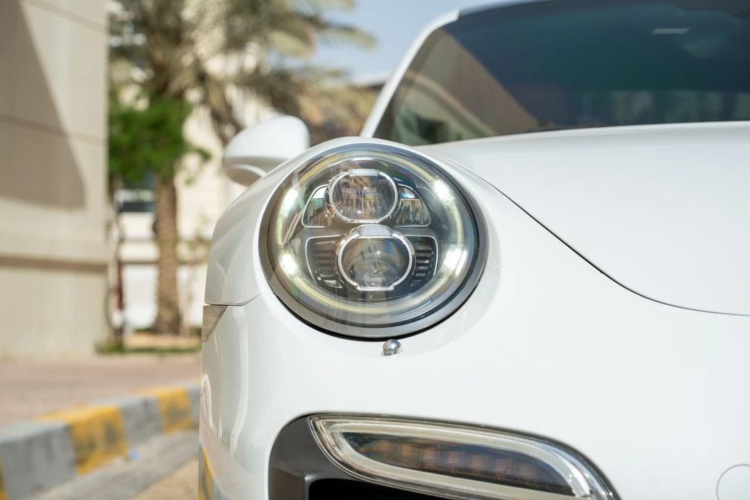 2014 Porsche 991 Turbo S - Image 22 of 31