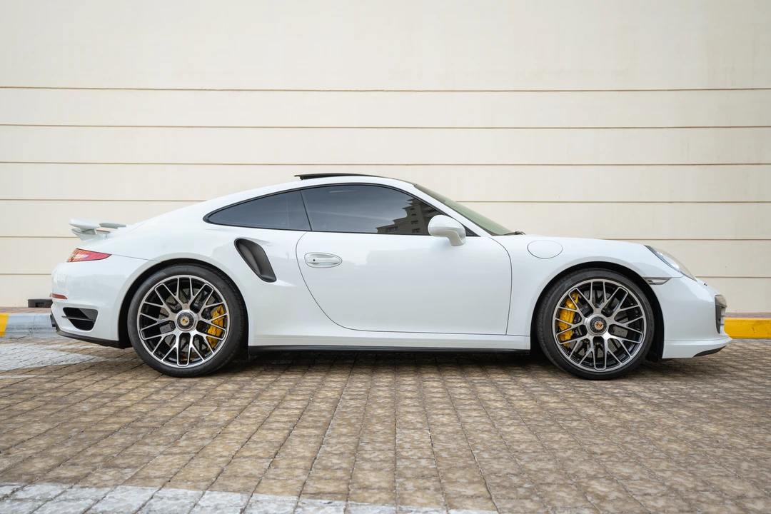 2014 Porsche 991 Turbo S - Image 8 of 31