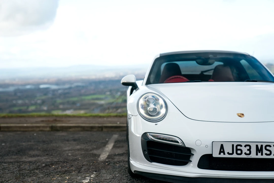 2014 Porsche 991 Carrera - Image 13 of 31