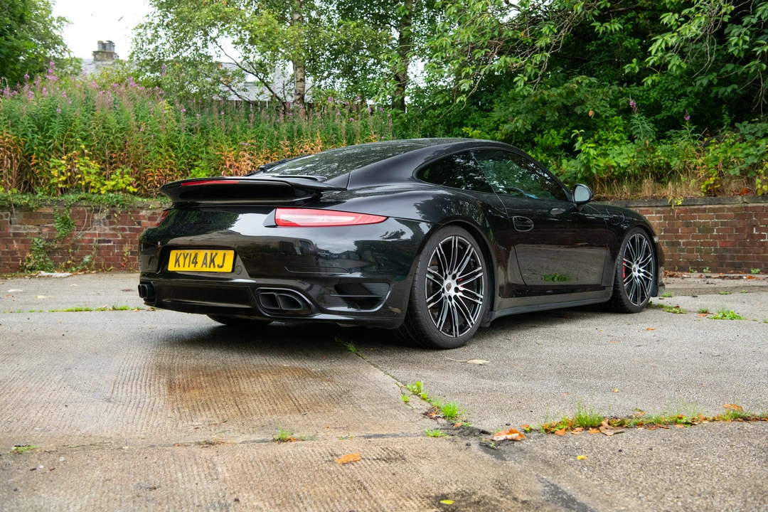 2014 Porsche 991 Turbo - Image 15 of 31