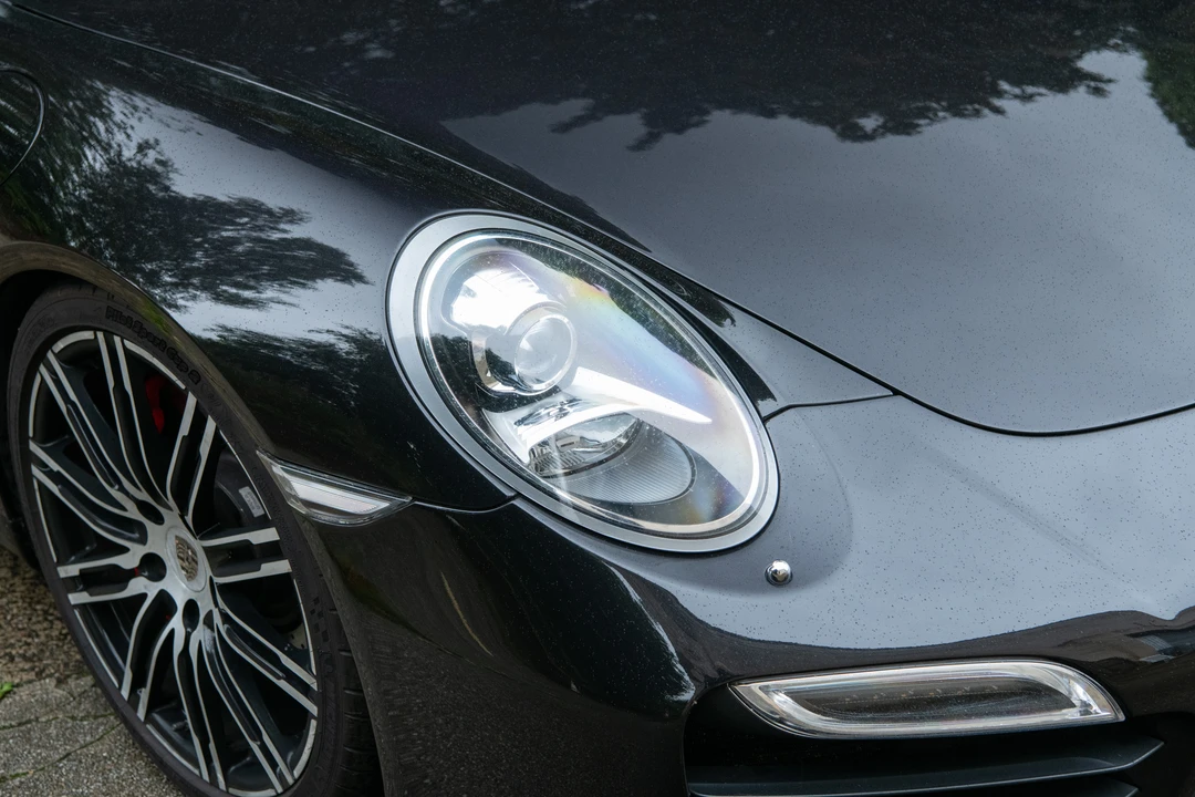 2014 Porsche 991 Turbo - Image 17 of 31