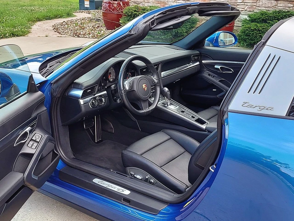 2014 Porsche 991 Targa 4 & 4S - Image 8 of 13