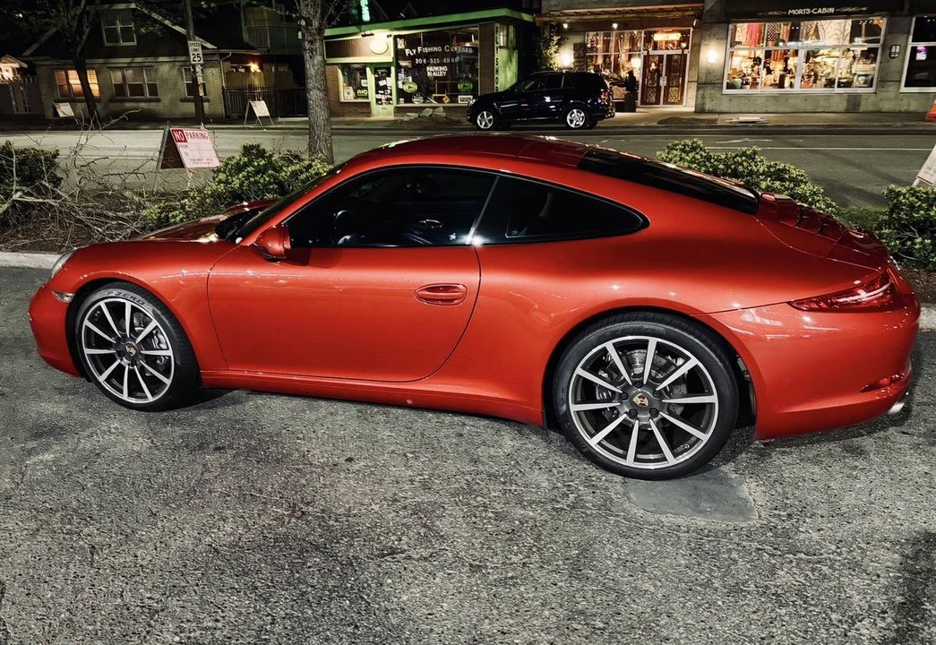 2014 Porsche 991 Carrera - Image 2 of 17