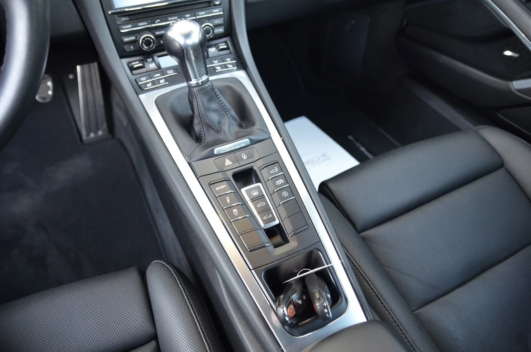 2014 Porsche 991 Carrera 4S - Image 9 of 13