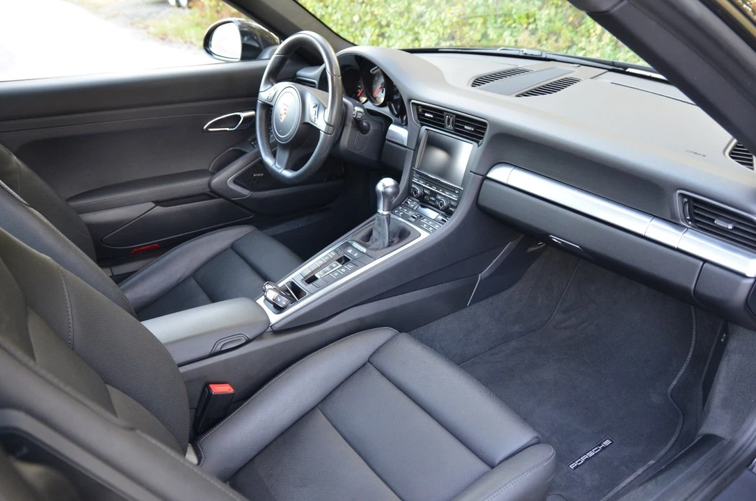 2014 Porsche 991 Carrera 4S - Image 10 of 13