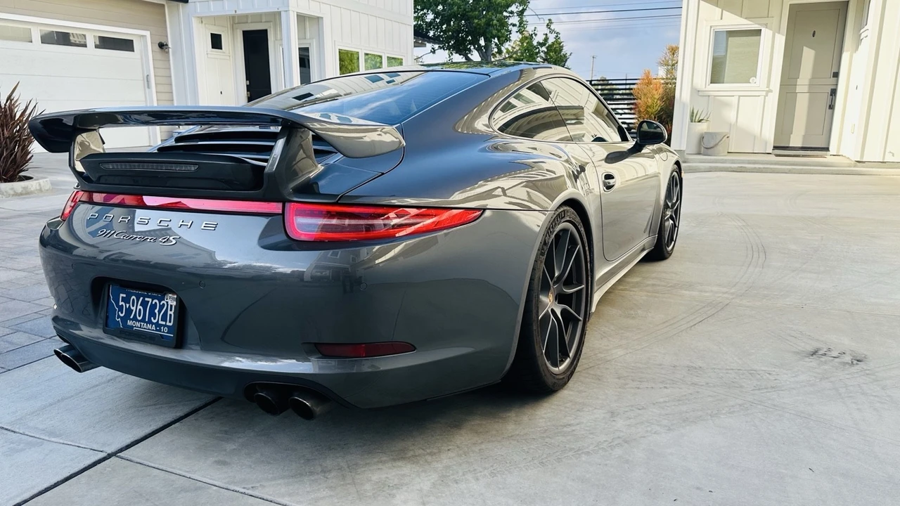 2014 Porsche - Image 8 of 26