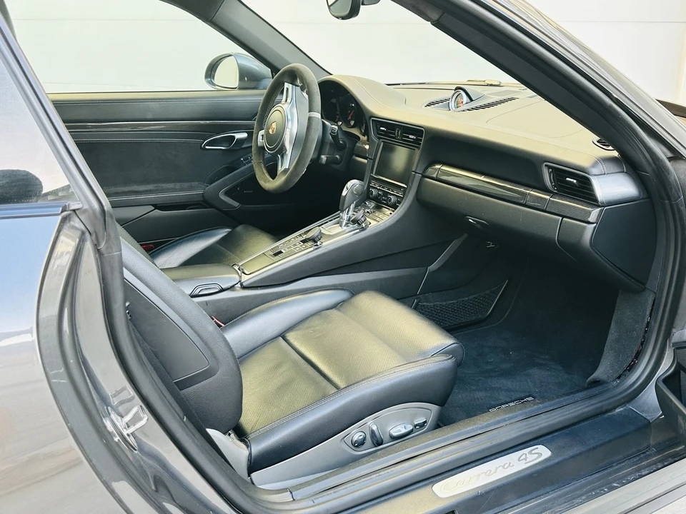 2014 Porsche - Image 12 of 26