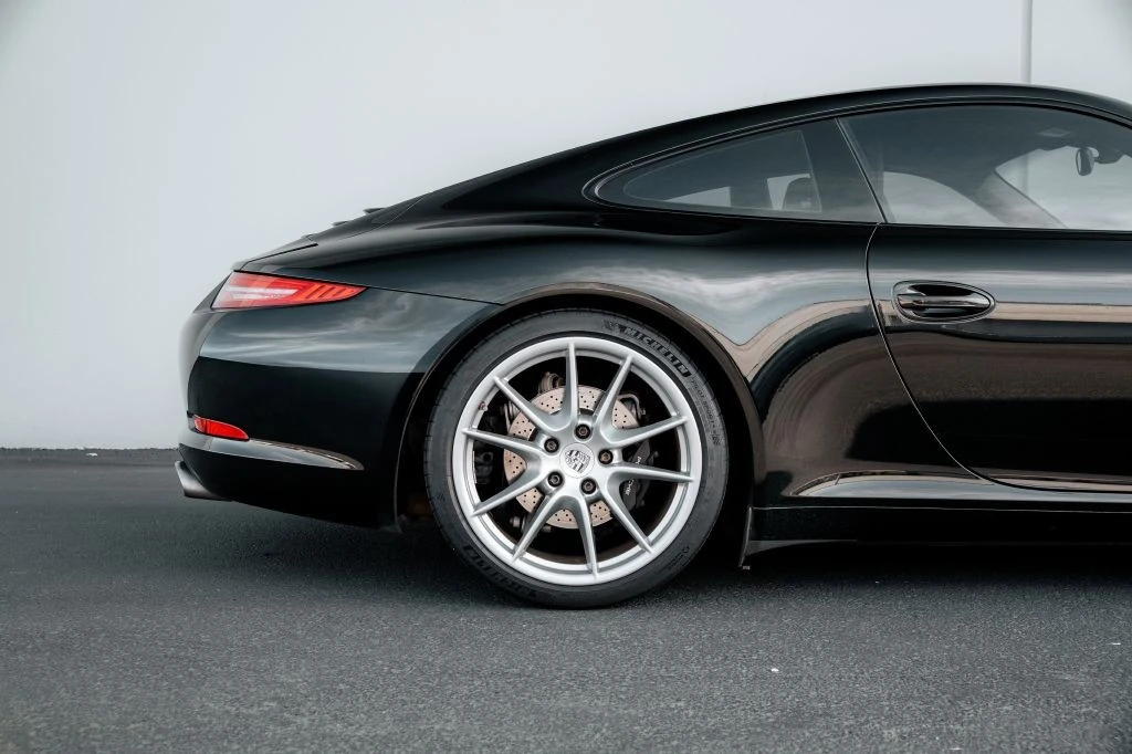 2014 Porsche 991 Carrera - Image 18 of 21