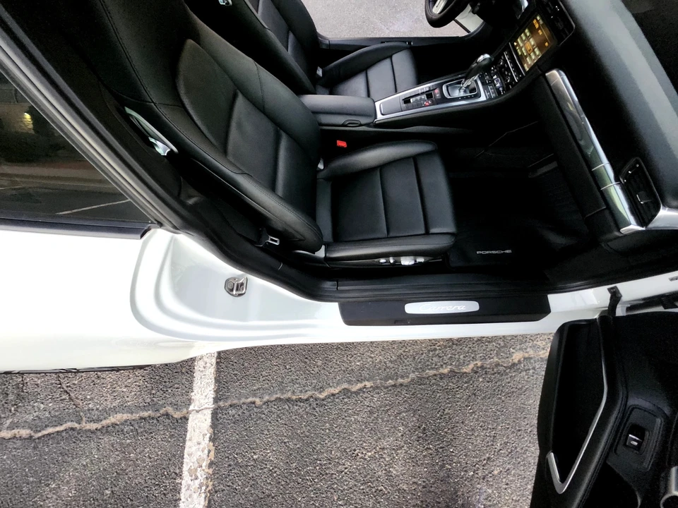 2014 Porsche 991 Carrera - Image 17 of 21