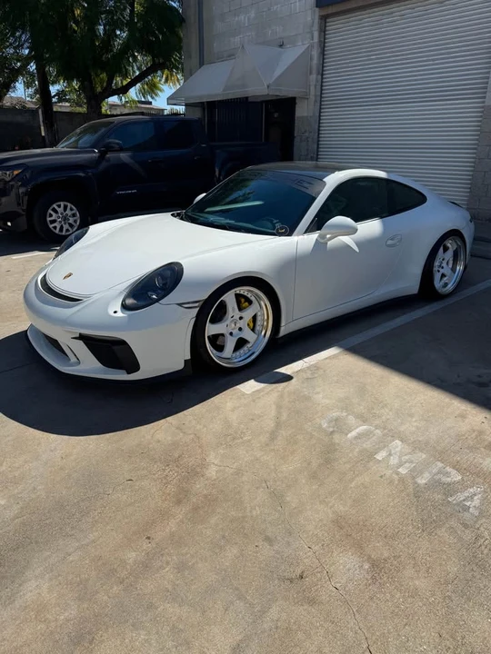 2014 Porsche 991 Carrera - Image 16 of 19