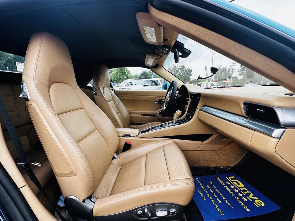 2014 Porsche 991 Carrera 4 - Image 9 of 24