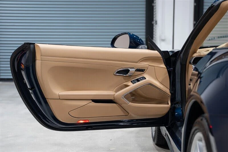 2014 Porsche 991 Carrera 4 - Image 27 of 31