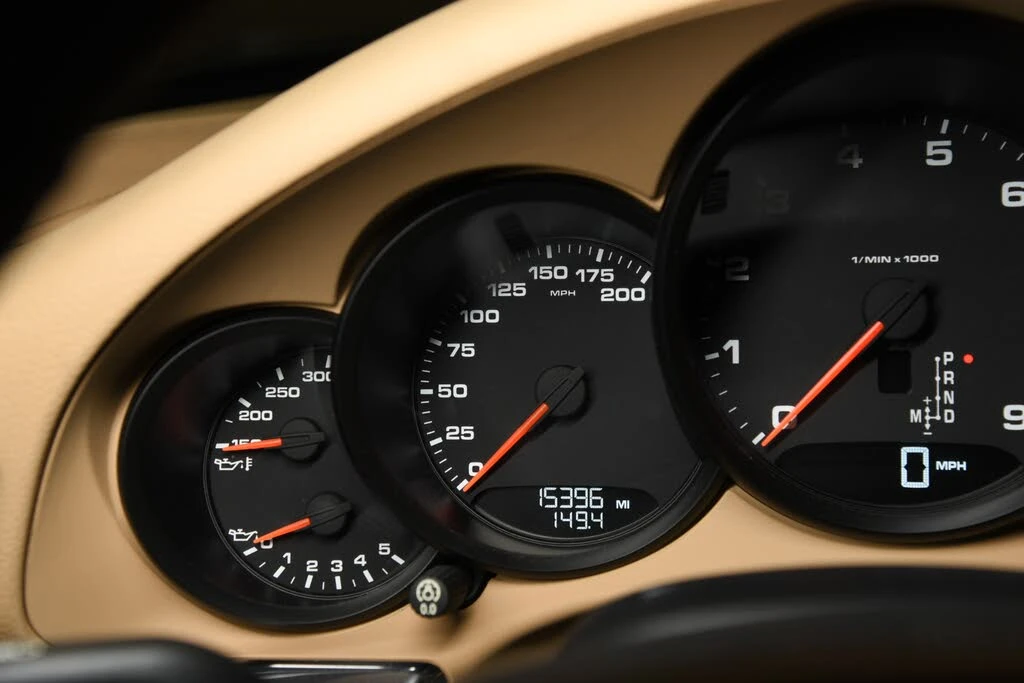 2014 Porsche 991 Carrera 4 - Image 20 of 31