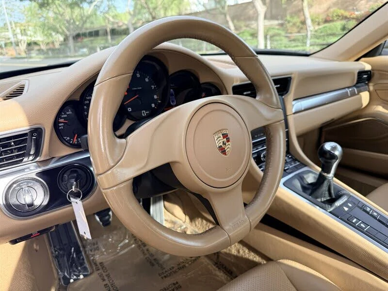 2014 Porsche 991 Carrera 4 - Image 17 of 23