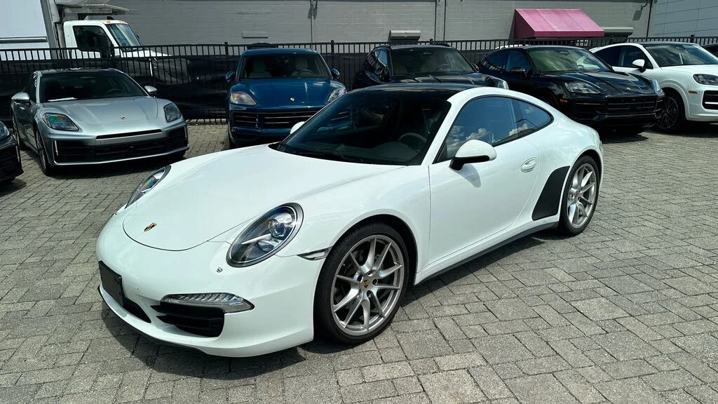 2014 Porsche 991 Carrera 4 - Image 2 of 3