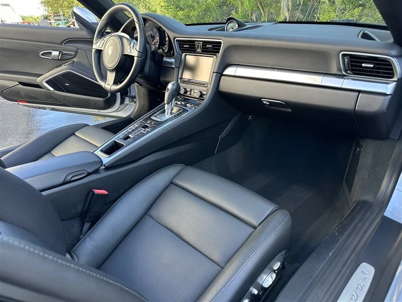 2014 Porsche 991 Carrera 4 - Image 8 of 12