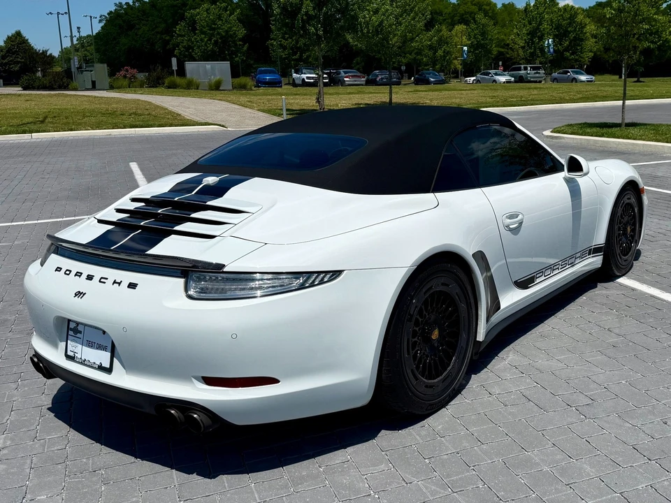 2014 Porsche 991 Carrera 4 - Image 11 of 31