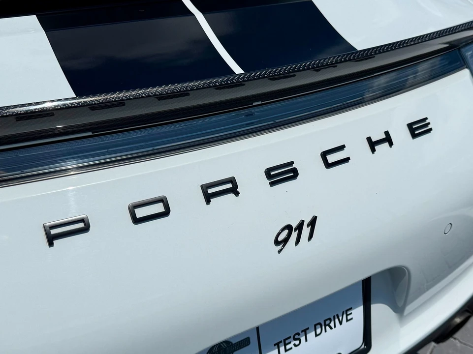 2014 Porsche 991 Carrera 4 - Image 19 of 31