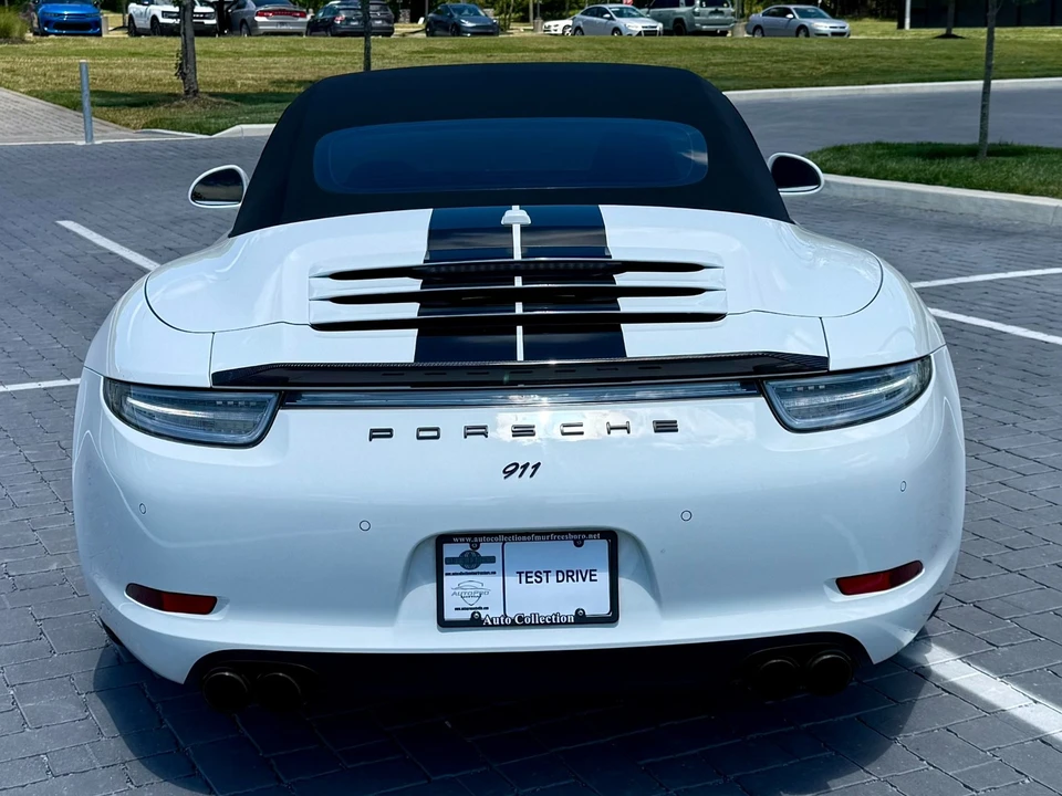 2014 Porsche 991 Carrera 4 - Image 12 of 31