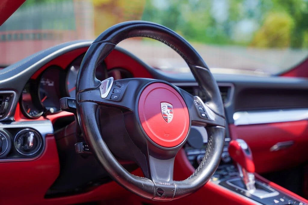 2014 Porsche 991 Carrera 4S - Image 16 of 31
