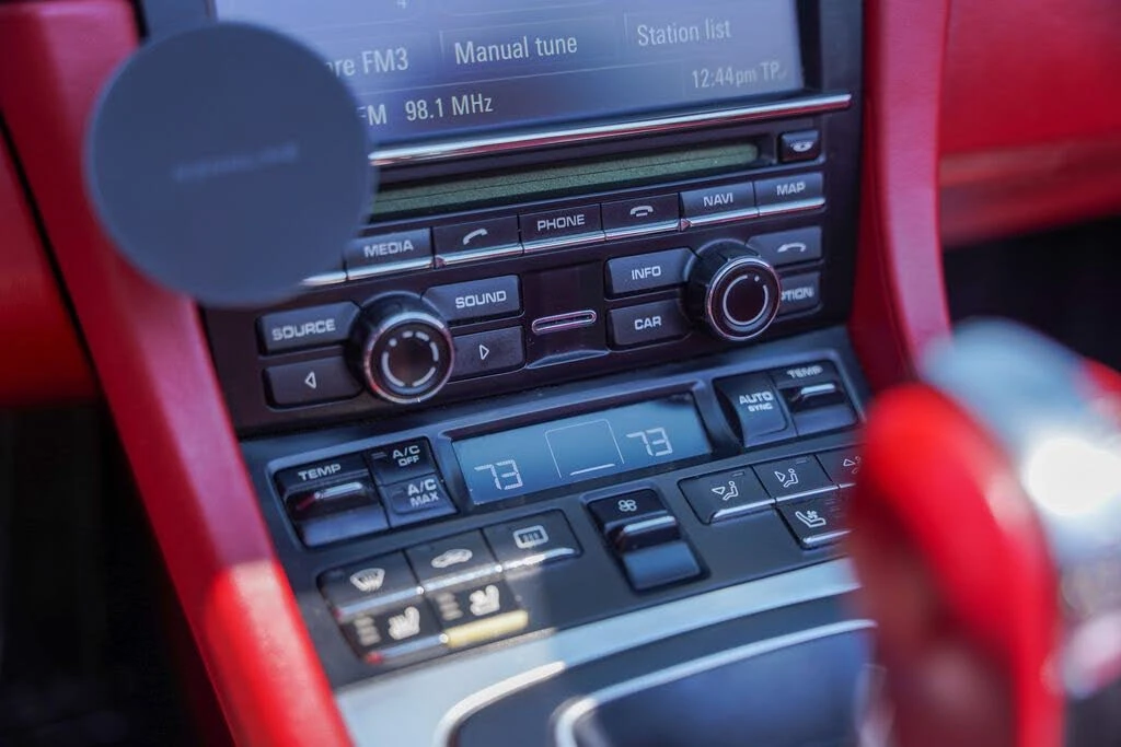 2014 Porsche 991 Carrera 4S - Image 24 of 31