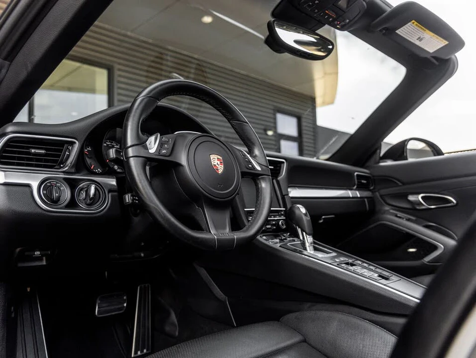 2014 Porsche 991 Carrera 4S - Image 4 of 31