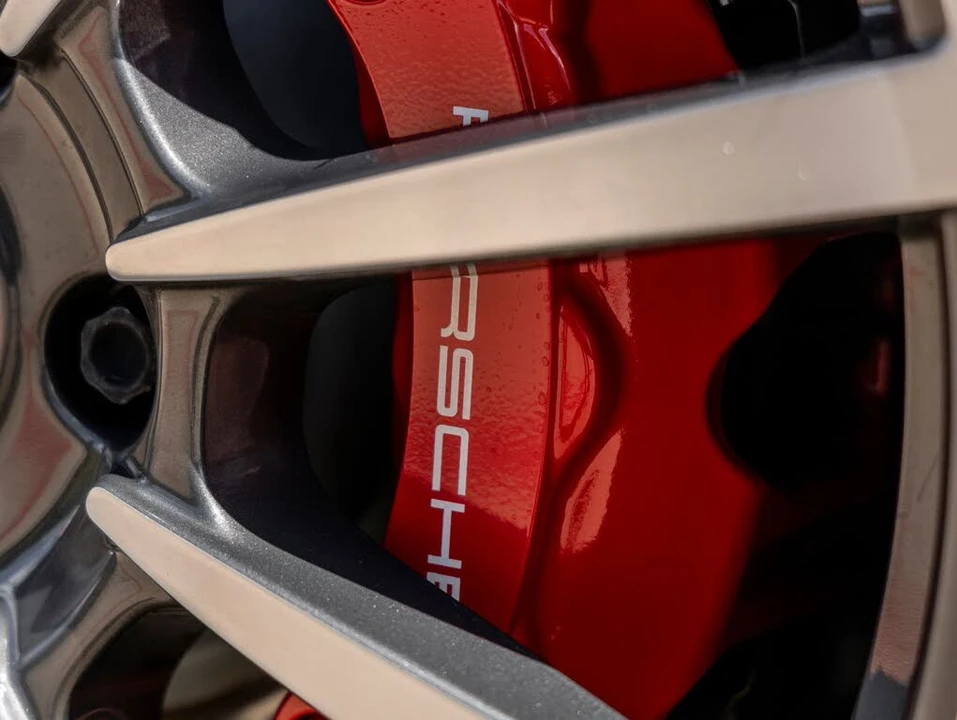 2014 Porsche 991 Carrera 4S - Image 20 of 31