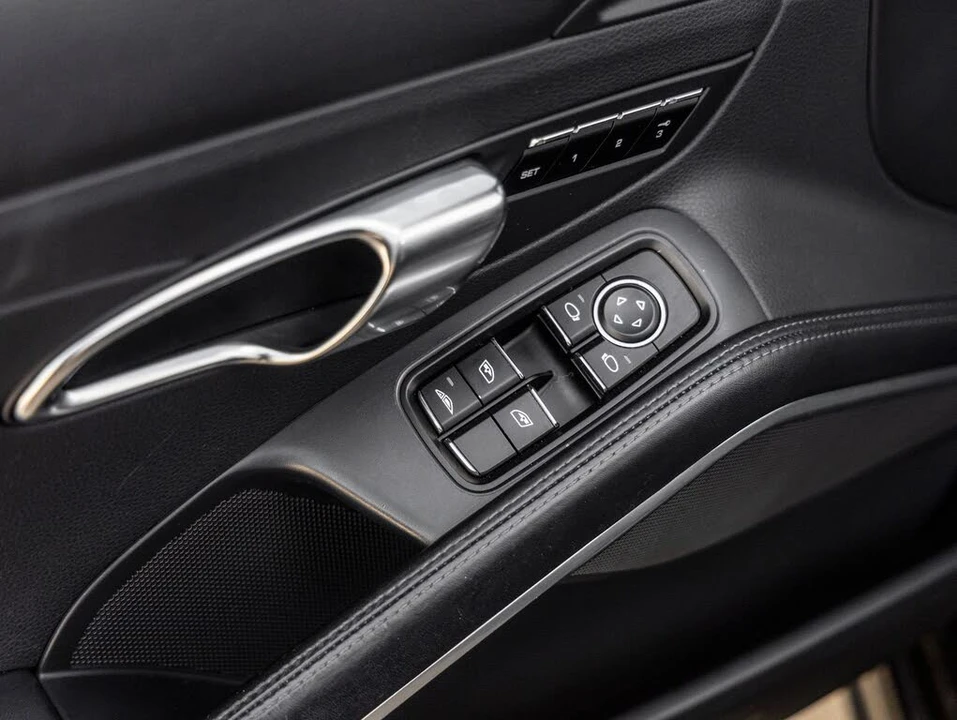 2014 Porsche 991 Carrera 4S - Image 28 of 31