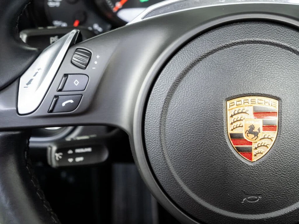 2014 Porsche 991 Carrera 4S - Image 10 of 31