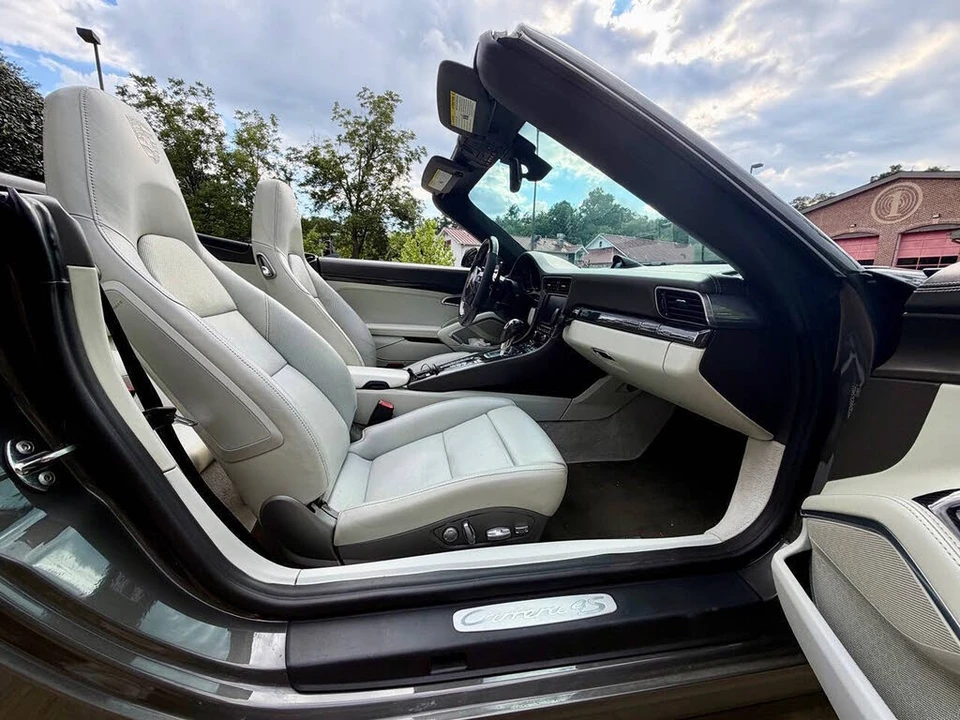2014 Porsche 991 Carrera 4S - Image 12 of 14